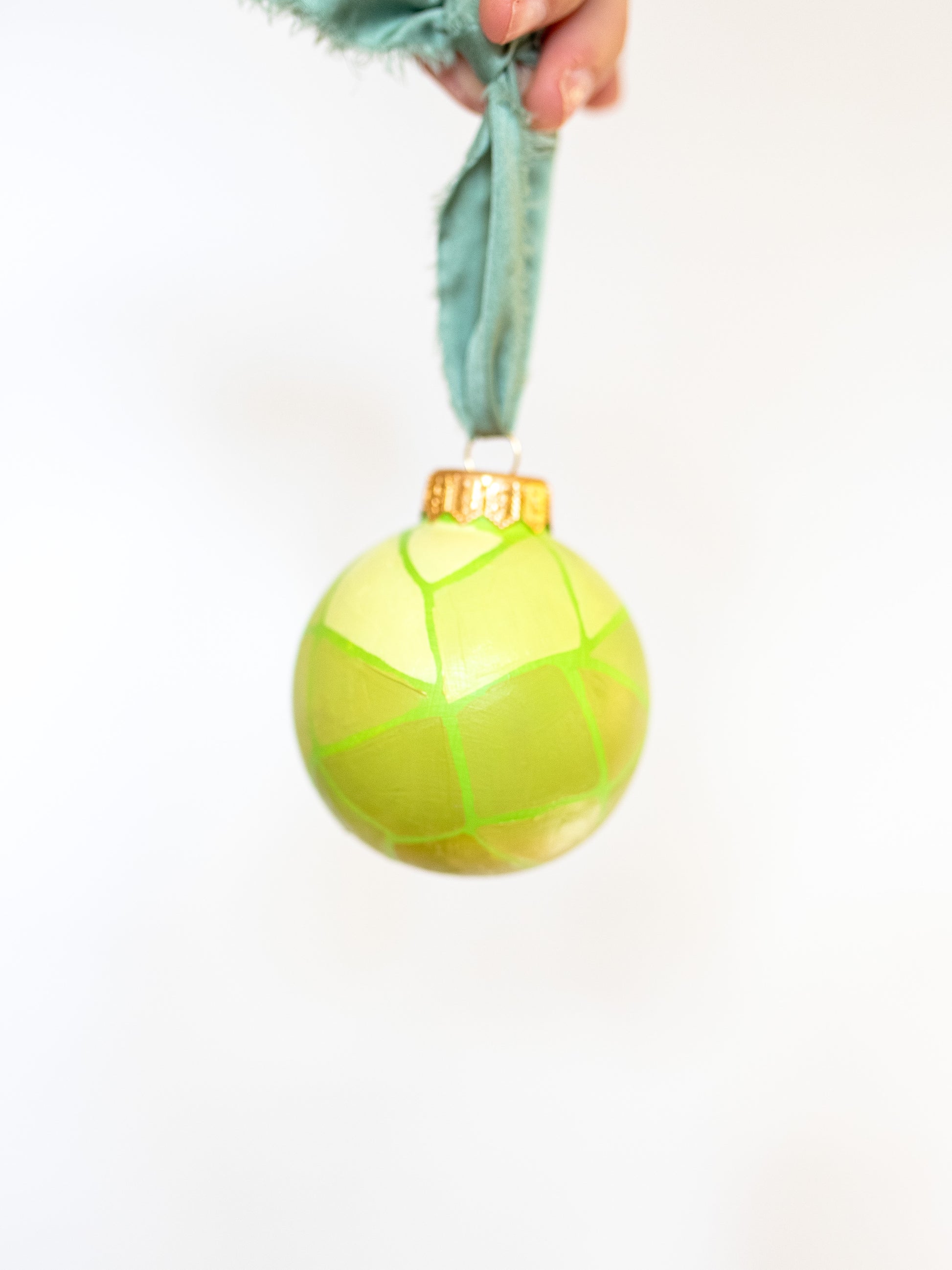 Calm Ornament 1 – Mary Benson Art